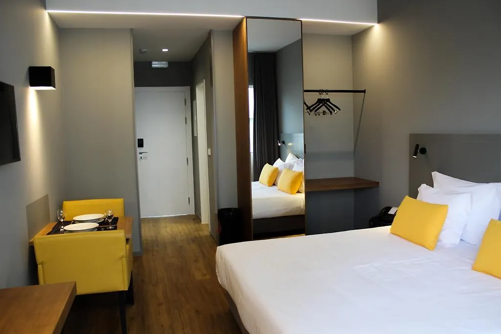 *** Apart-hotel Apartamentos Turísticos Paraíso Funchal  Portugal