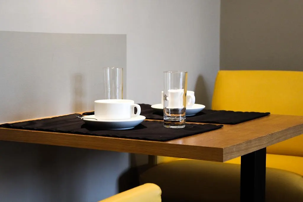 Apartamentos Turisticos Paraiso Funchal  Funchal (Madeira)