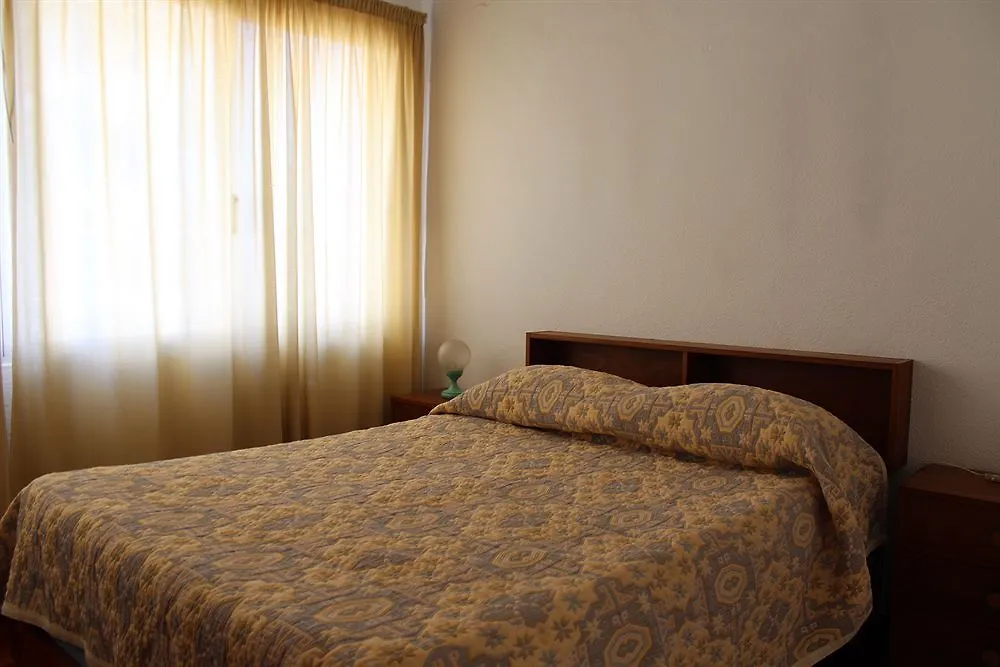 Apartamentos Turisticos Paraiso Funchal  Aparthotel