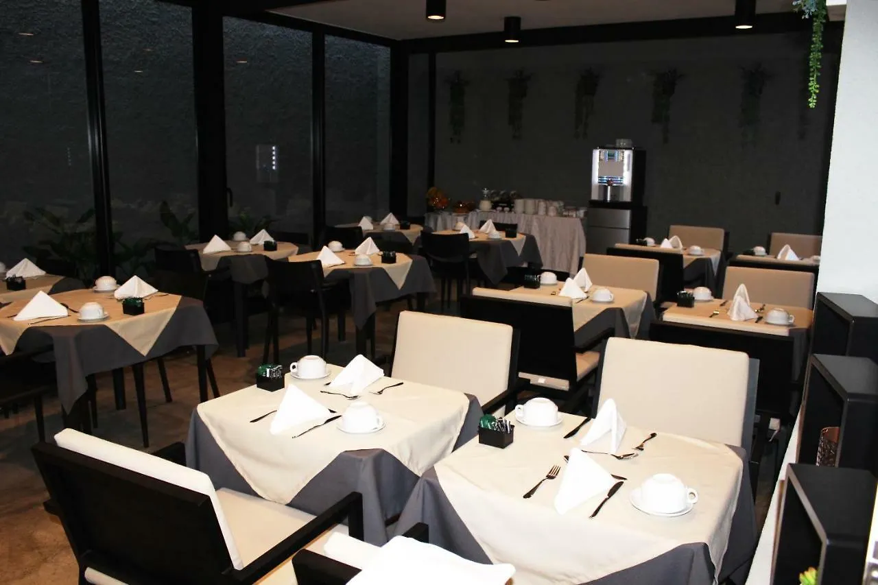 Apartamentos Turisticos Paraiso Funchal  Funchal (Madeira)